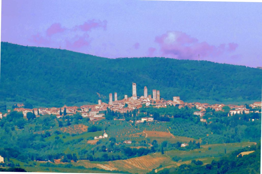 San Gimignano, 15 Km from Riserva di Fizzano