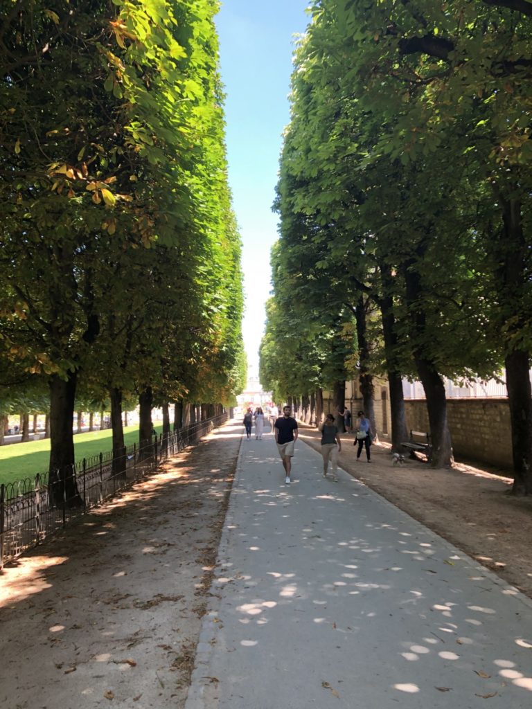 On The Road - Ceci n est pas mon nym - Montparnasse, Paris 1